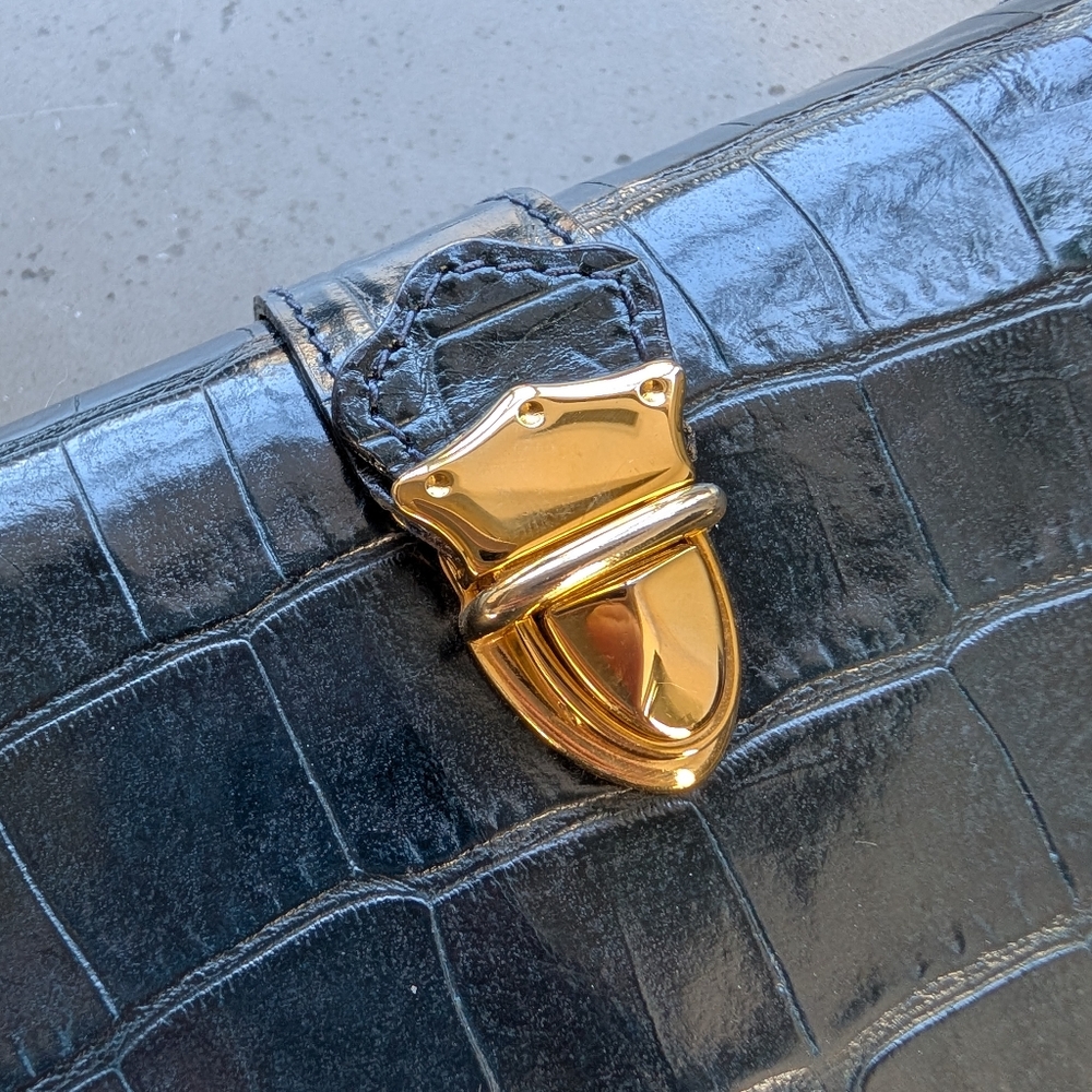 Vintage Croc-Embossed Box Bag - Picture 8 of 15